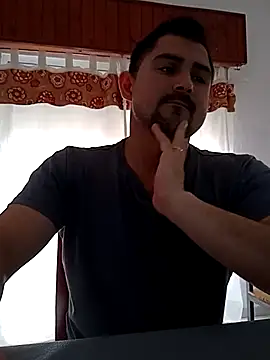 Snapshot of Bradd_32 chatting on 06/24/26, 05:01 Bradd 32 online show from 06/24/26, 05:01
