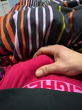 Snapshot of adiluci1 chatting on 01/18/26, 05:00 adiluci1 online show from 01/18/26, 05:00