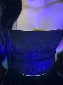 Linhtruong  online show from 05/07/26, 04:07
