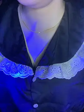 Linhtruong  online show from 05/14/26, 04:19