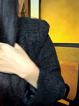 Snapshot of Nhinhi18 chatting on 01/16/26, 03:49 Nhinhi18 online show from 01/16/26, 03:49