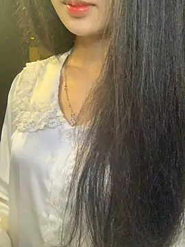 Nhinhi18 online show from 05/11/26, 02:12