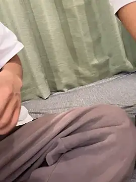 C-4bomb online show from 10/10/25, 08:13