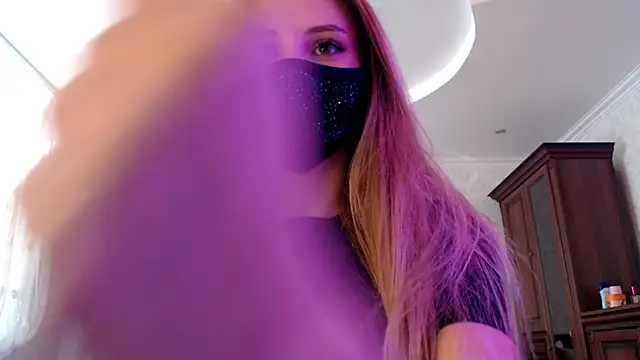 Iris lave online show from 06/08/26, 03:56