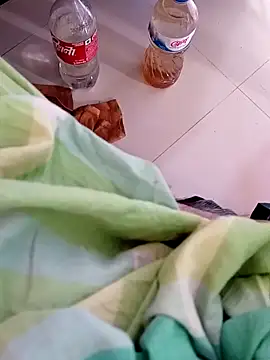 Snapshot of hackyourpussy@xh chatting on 11/11/25, 01:38 hackyourpussyxh online show from 11/11/25, 01:38