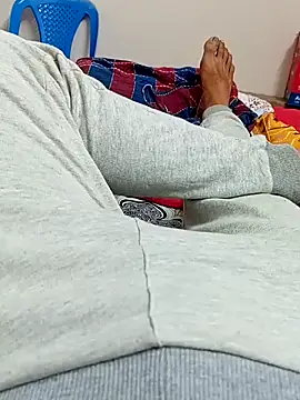 Snapshot of hackyourpussy@xh chatting on 11/13/25, 12:31 hackyourpussyxh online show from 11/13/25, 12:31