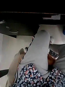 Snapshot of hackyourpussy@xh chatting on 11/23/25, 01:05 hackyourpussyxh online show from 11/23/25, 01:05