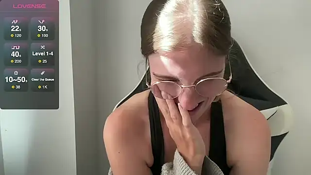 BustyKellyXXX online show from 09/11/25, 10:15