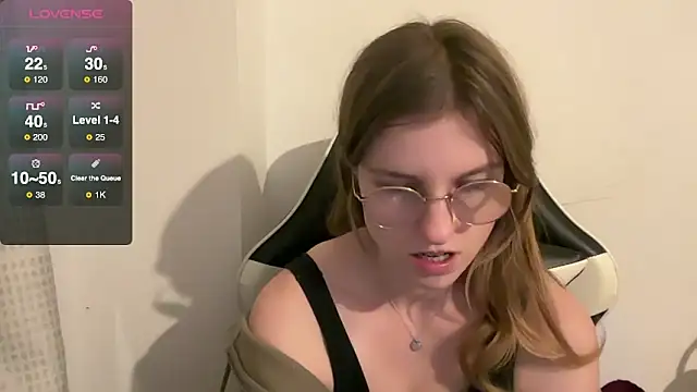 BustyKellyXXX online show from 12/21/25, 08:49