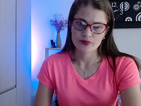 Snapshot of Camila-ventura chatting on 10/21/25, 07:14 Camila-ventura online show from 10/21/25, 07:14