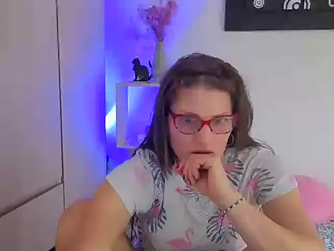 Camila-ventura online show from 11/12/25, 07:46