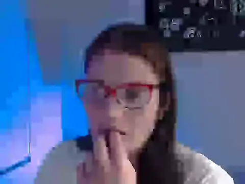 Snapshot of Camila-ventura chatting on 11/19/25, 09:15 Camila-ventura online show from 11/19/25, 09:15