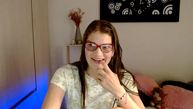 Snapshot of Camila-ventura chatting on 02/05/26, 07:51 Camila-ventura online show from 02/05/26, 07:51