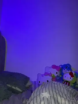 Maddy w online show from 10/31/25, 10:00