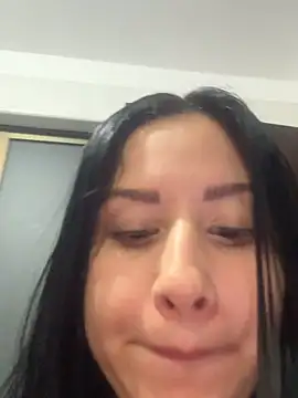 lucy grey25 online show from 12/18/25, 10:49