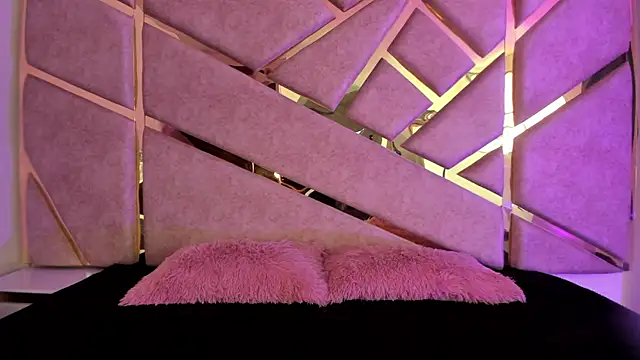 Zafiro claire online show from 10/21/25, 06:41