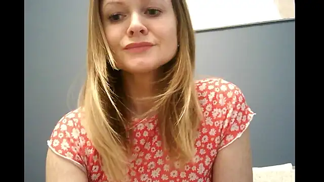 Snapshot of Ginger-bb chatting on 11/19/25, 07:30 Ginger-bb online show from 11/19/25, 07:30