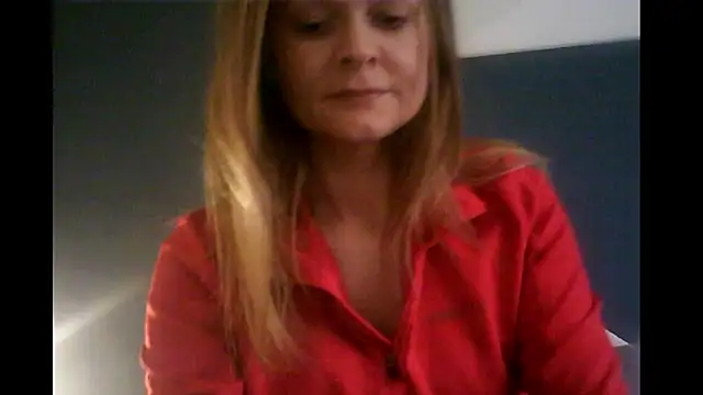 Snapshot of Ginger-bb chatting on 11/25/25, 07:41 Ginger-bb online show from 11/25/25, 07:41