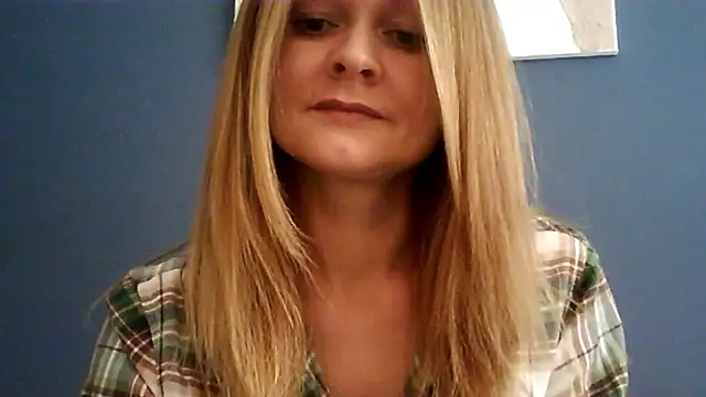 Snapshot of Ginger-bb chatting on 02/12/26, 07:47 Ginger-bb online show from 02/12/26, 07:47