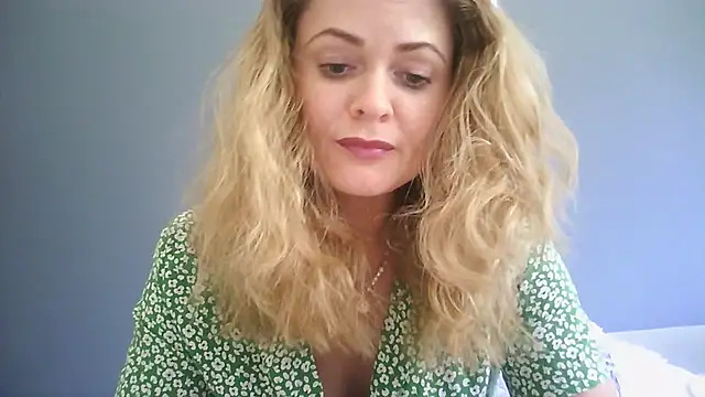 Snapshot of Ginger-bb chatting on 06/25/26, 11:15 Ginger-bb online show from 06/25/26, 11:15