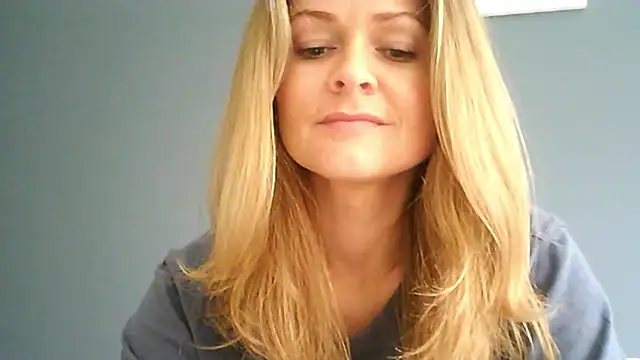 Snapshot of Ginger-bb chatting on 07/11/26, 10:07 Ginger-bb online show from 07/11/26, 10:07