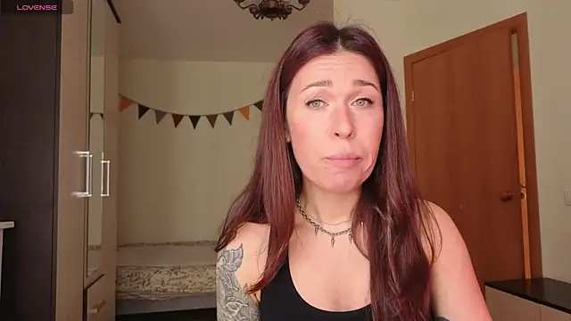 ReginaFoXXXy online show from 04/27/26, 10:46