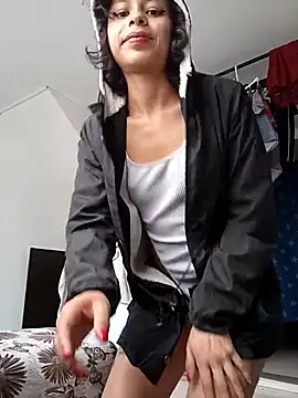 Snapshot of Tendercouple1 chatting on 11/04/25, 07:13 Tendercouple1 online show from 11/04/25, 07:13