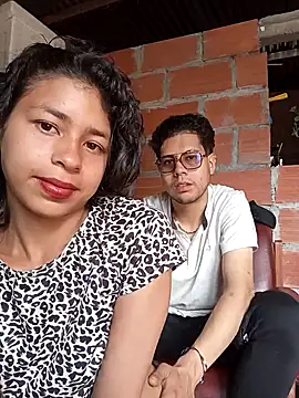 Snapshot of Tendercouple1 chatting on 11/19/25, 03:12 Tendercouple1 online show from 11/19/25, 03:12