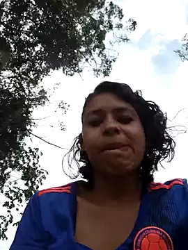 Snapshot of Tendercouple1 chatting on 12/15/25, 06:12 Tendercouple1 online show from 12/15/25, 06:12