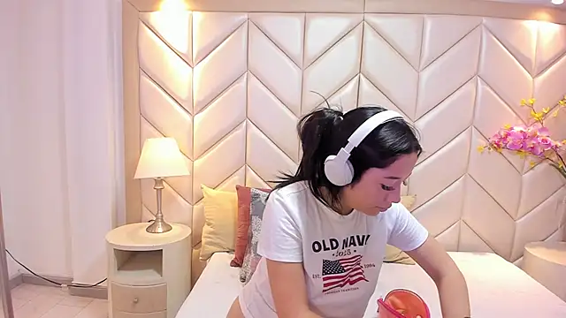 BarbieMonet online show from 10/23/25, 11:53