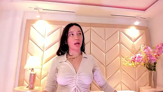 BarbieMonet online show from 11/10/25, 07:57