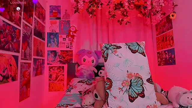 Snapshot of FluffyMelons chatting on 11/02/25, 11:18 FluffyMelons online show from 11/02/25, 11:18