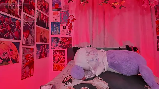 Snapshot of FluffyMelons chatting on 02/07/26, 11:08 FluffyMelons online show from 02/07/26, 11:08