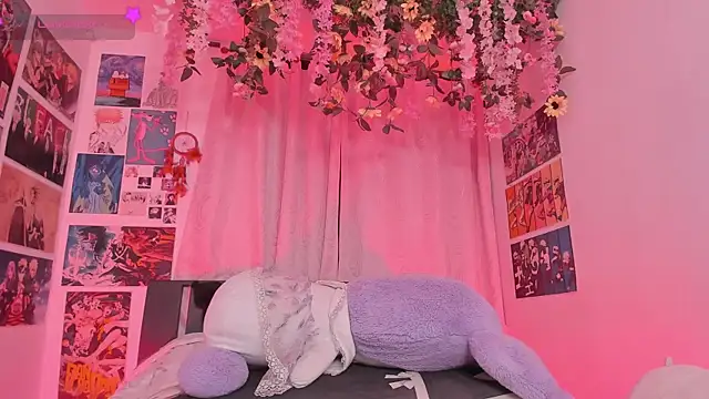 FluffyMelons online show from 06/25/26, 11:09