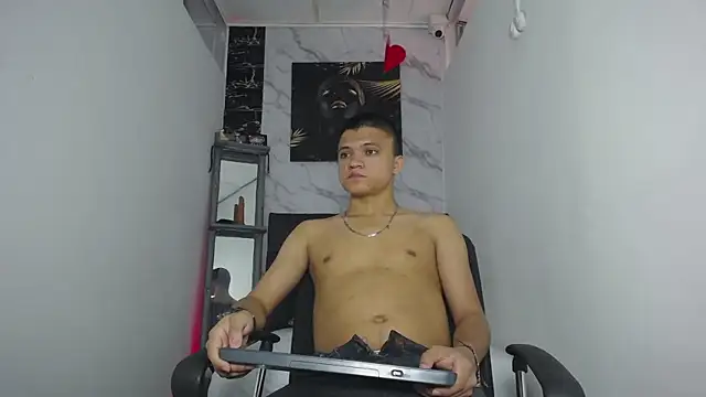 aly n sebas online show from 09/18/25, 07:49