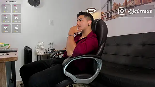  Juanes online show from 10/26/25, 10:04