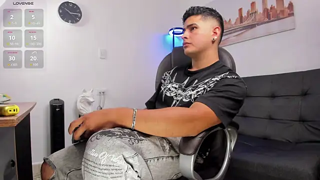  Juanes online show from 10/27/25, 10:03