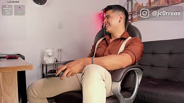  Juanes online show from 11/11/25, 10:32