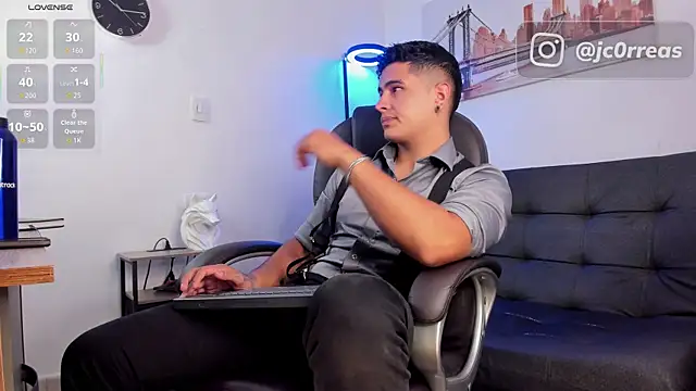  Juanes online show from 11/18/25, 09:30