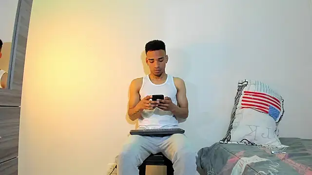 Snapshot of kenan_2601 chatting on 11/15/25, 07:54 kenan 2601 online show from 11/15/25, 07:54