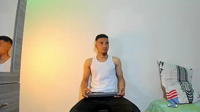 Snapshot of kenan_2601 chatting on 11/24/25, 07:35 kenan 2601 online show from 11/24/25, 07:35