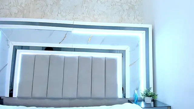 melodycharlotte online show from 09/20/25, 12:06