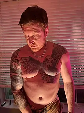 Snapshot of CloudyKingG chatting on 03/17/26, 12:52 CloudyKingG online show from 03/17/26, 12:52