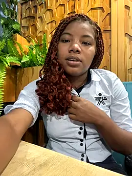 Snapshot of chocolatito-ho chatting on 10/22/25, 11:15 chocolatito-ho online show from 10/22/25, 11:15