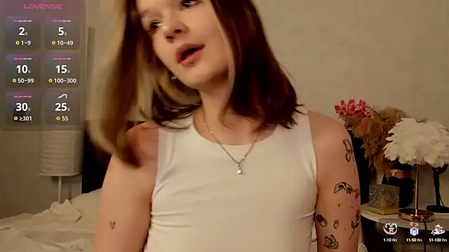 Kati Li online show from 09/19/25, 10:16