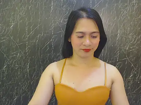Snapshot of ur_asianpretty chatting on 04/25/26, 01:30 ur asianpretty online show from 04/25/26, 01:30