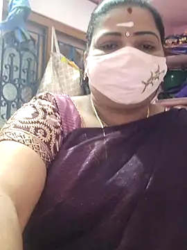 lathikaqueentamil online show from 11/17/25, 03:01