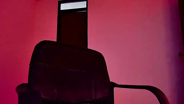 Snapshot of Madison_charlotte chatting on 01/07/26, 11:56 Madison charlotte online show from 01/07/26, 11:56