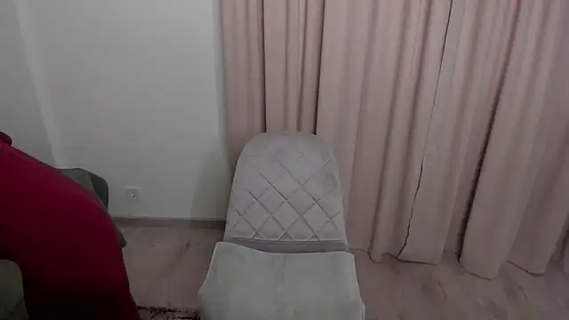 sofielovely  online show from 12/02/25, 01:17