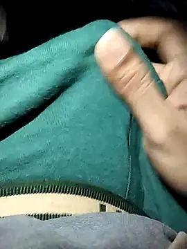 Snapshot of Ajayy01 chatting on 11/29/25, 03:26 Ajayy01 online show from 11/29/25, 03:26